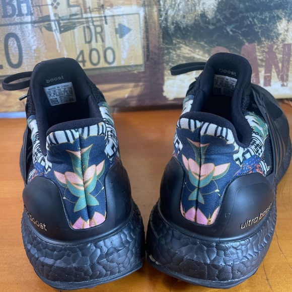 Adidas ultraboost DNA mens sneakers - Picture 2 of 7